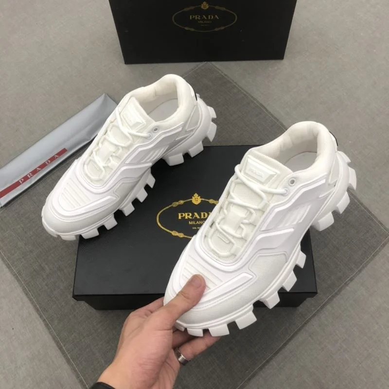 Timeless Prada Low Shoes 33705