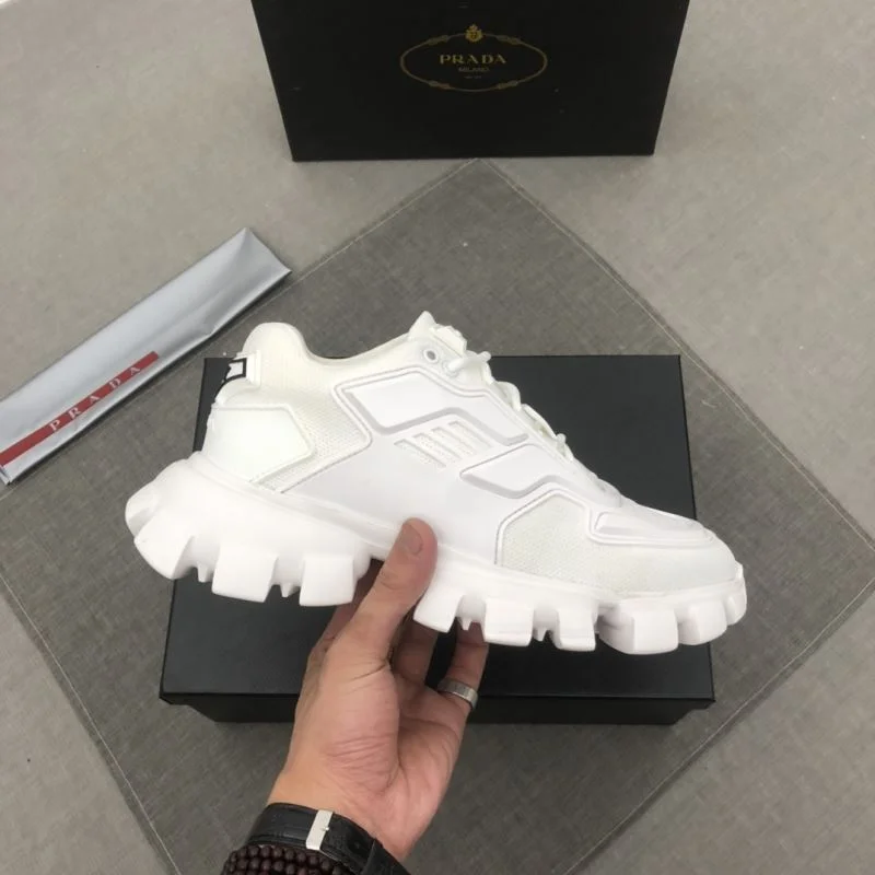 Timeless Prada Low Shoes 33705