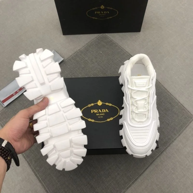 Timeless Prada Low Shoes 33705