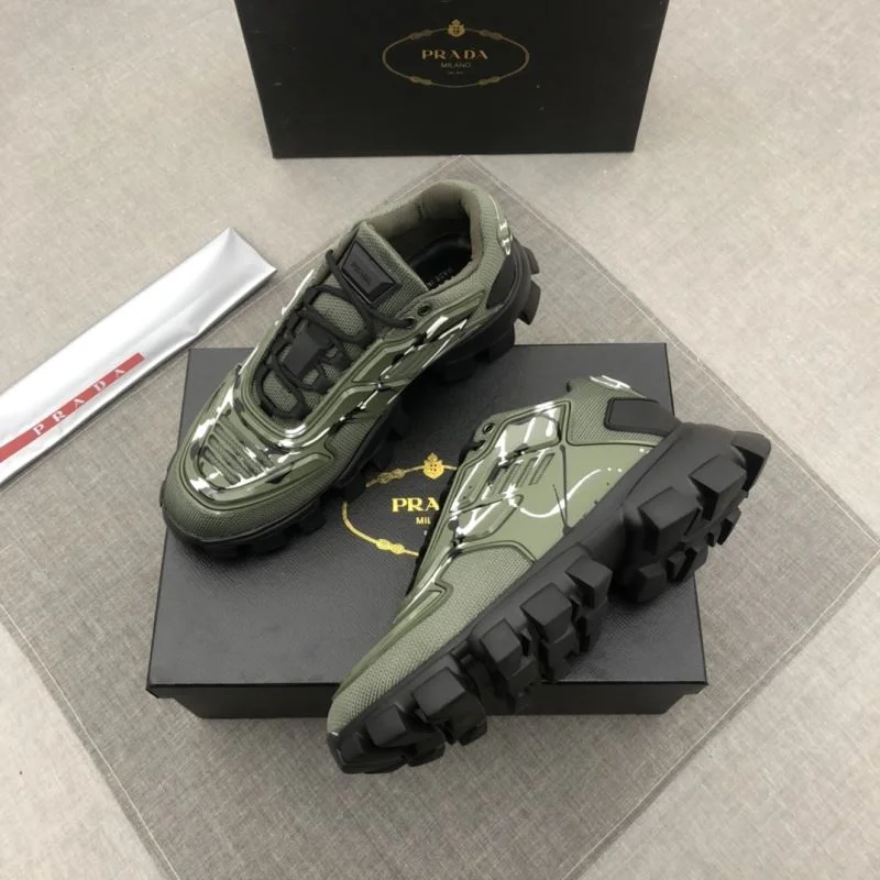 Prada Low Shoes Durable 33706