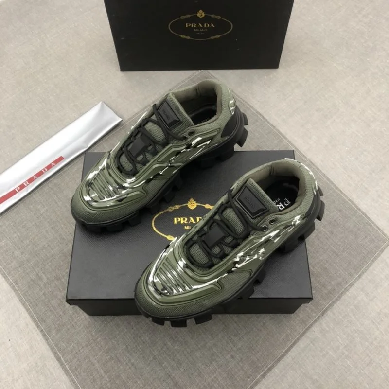 Prada Low Shoes Durable 33706
