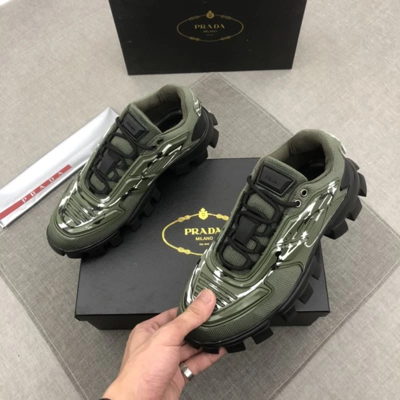 Prada Low Shoes Durable 33706