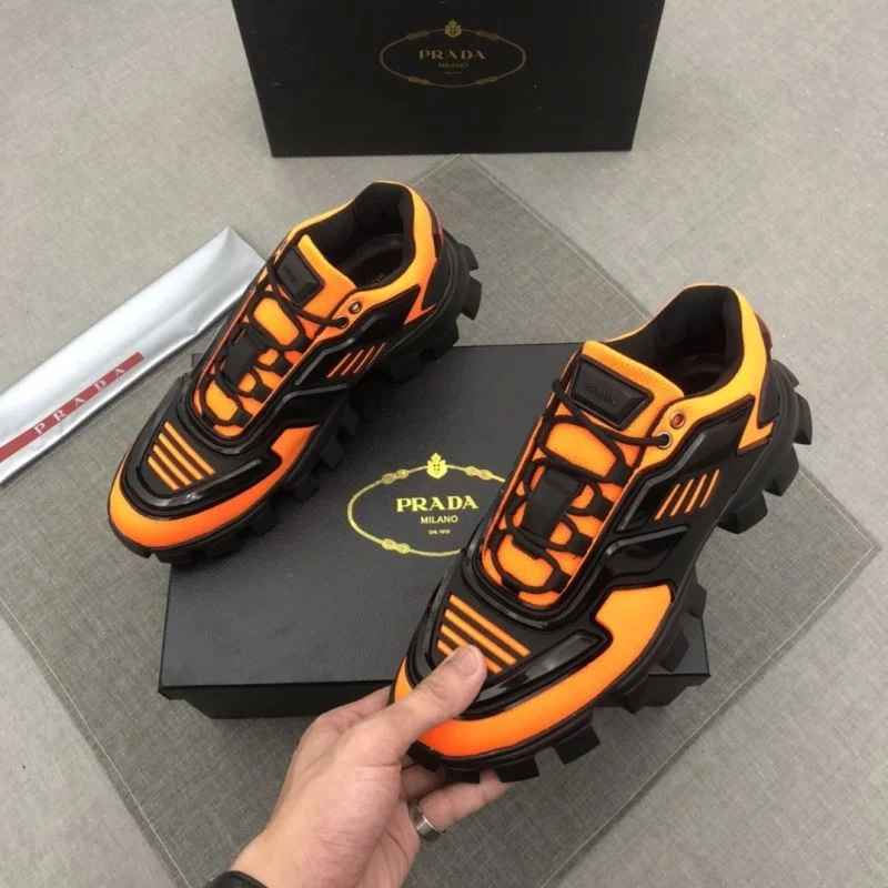 Prada Low Shoes Reliable 33703