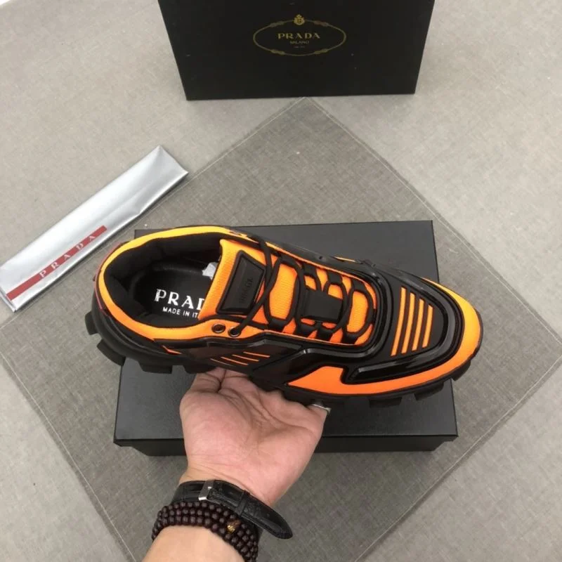 Prada Low Shoes Reliable 33703