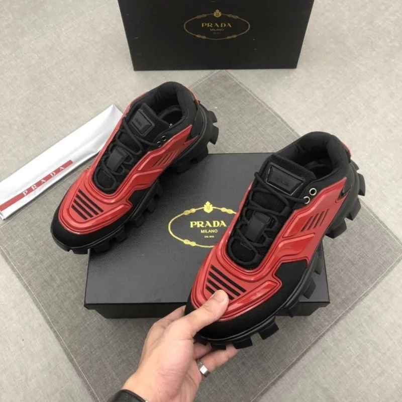 Vibrant Prada Low Shoes 33696