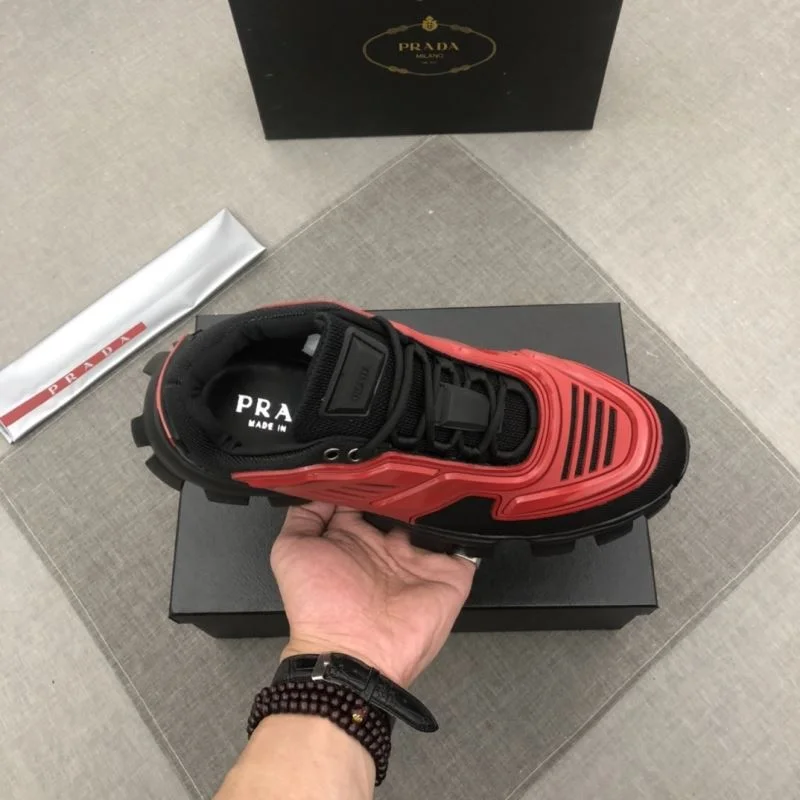 Vibrant Prada Low Shoes 33696