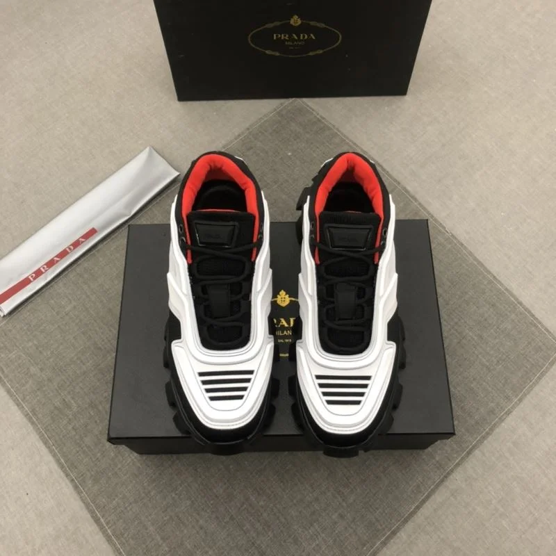 Prada Low Shoes WaterResistant 33693