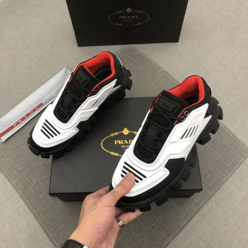 Prada Low Shoes WaterResistant 33693