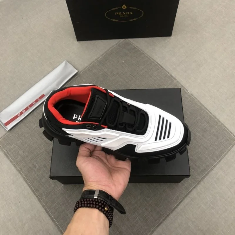 Prada Low Shoes WaterResistant 33693
