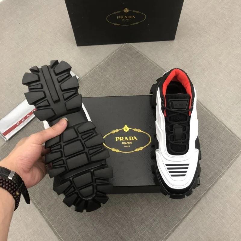 Prada Low Shoes WaterResistant 33693