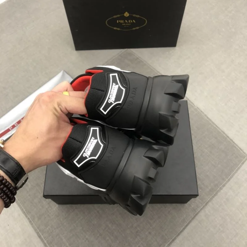 Prada Low Shoes WaterResistant 33693