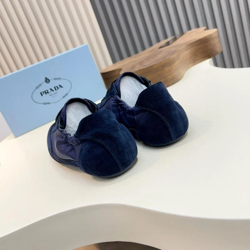 Lightweight Prada Low Shoes 33679