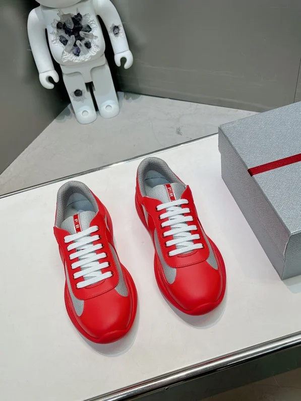 Resilient Prada Low Shoes 33692