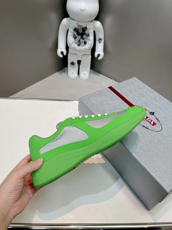 Lightweight Prada Low Shoes 33691
