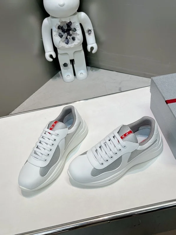 Prada Low Shoes OnTrend 33690