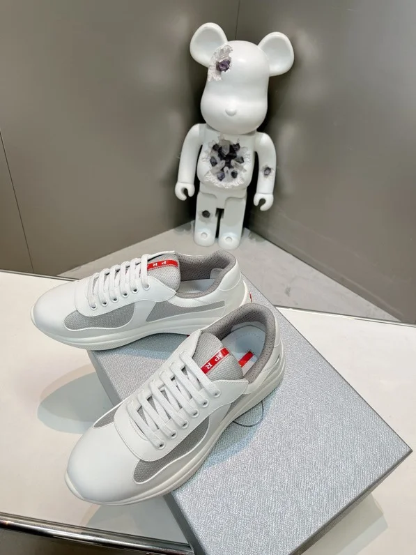 Prada Low Shoes OnTrend 33690