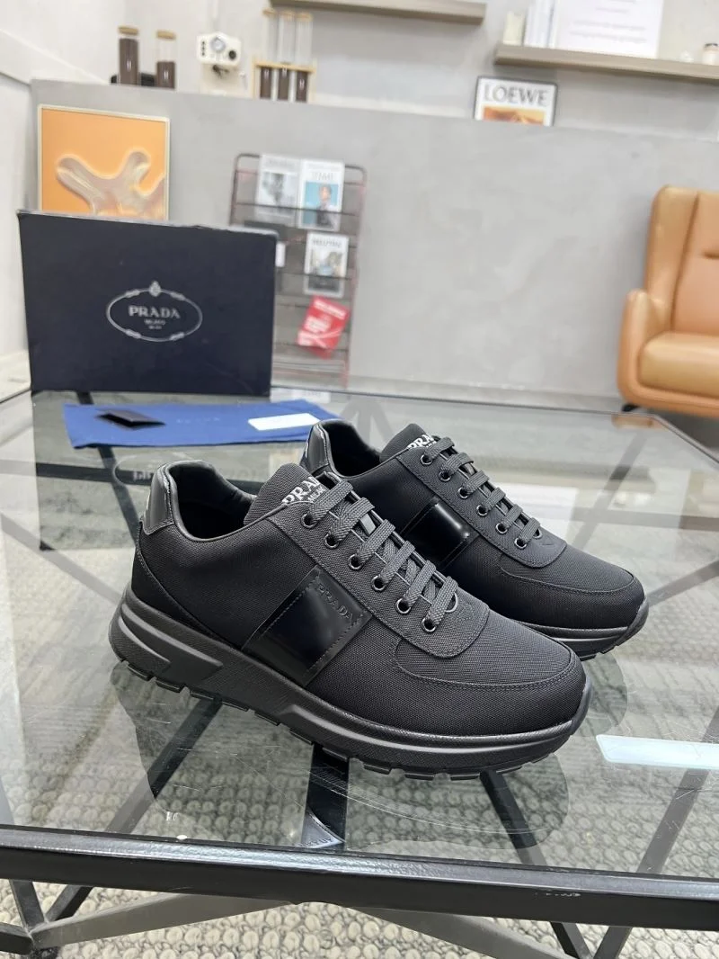 Refined Prada Low Shoes 33676