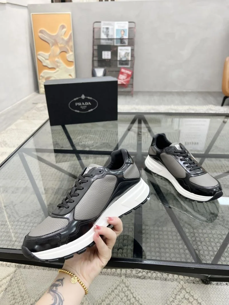 Neat Prada Low Shoes 33682