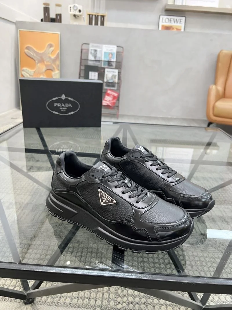 Prada Low Shoes Neat 33678