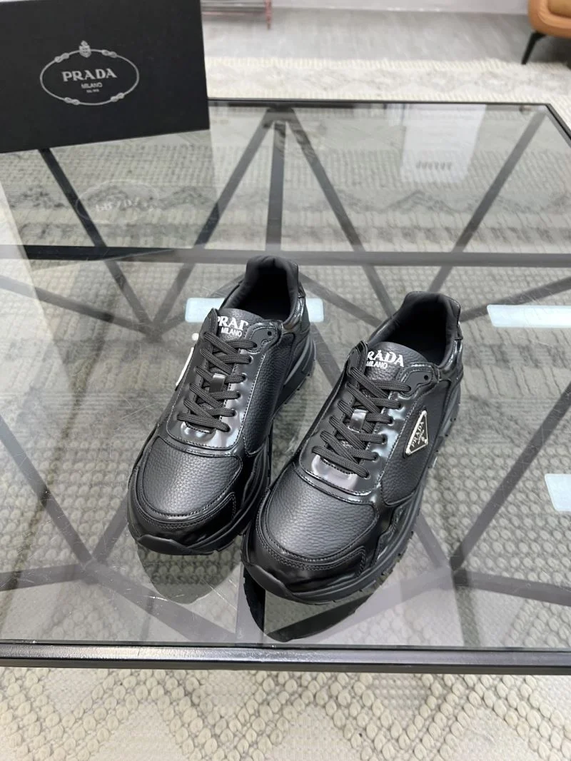 Prada Low Shoes Neat 33678