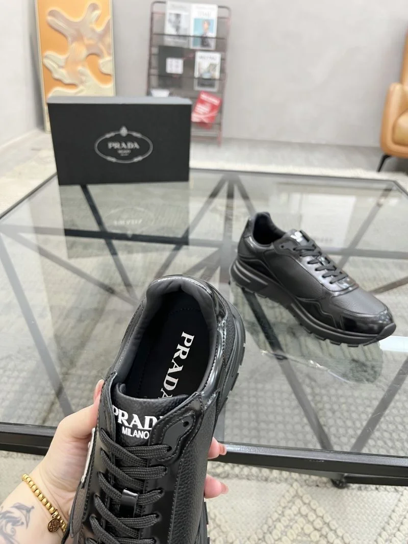 Prada Low Shoes Neat 33678