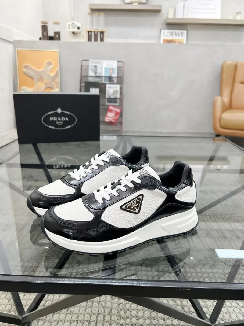 Prada Low Shoes Modern 33666
