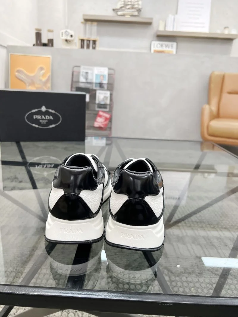 Prada Low Shoes Modern 33666