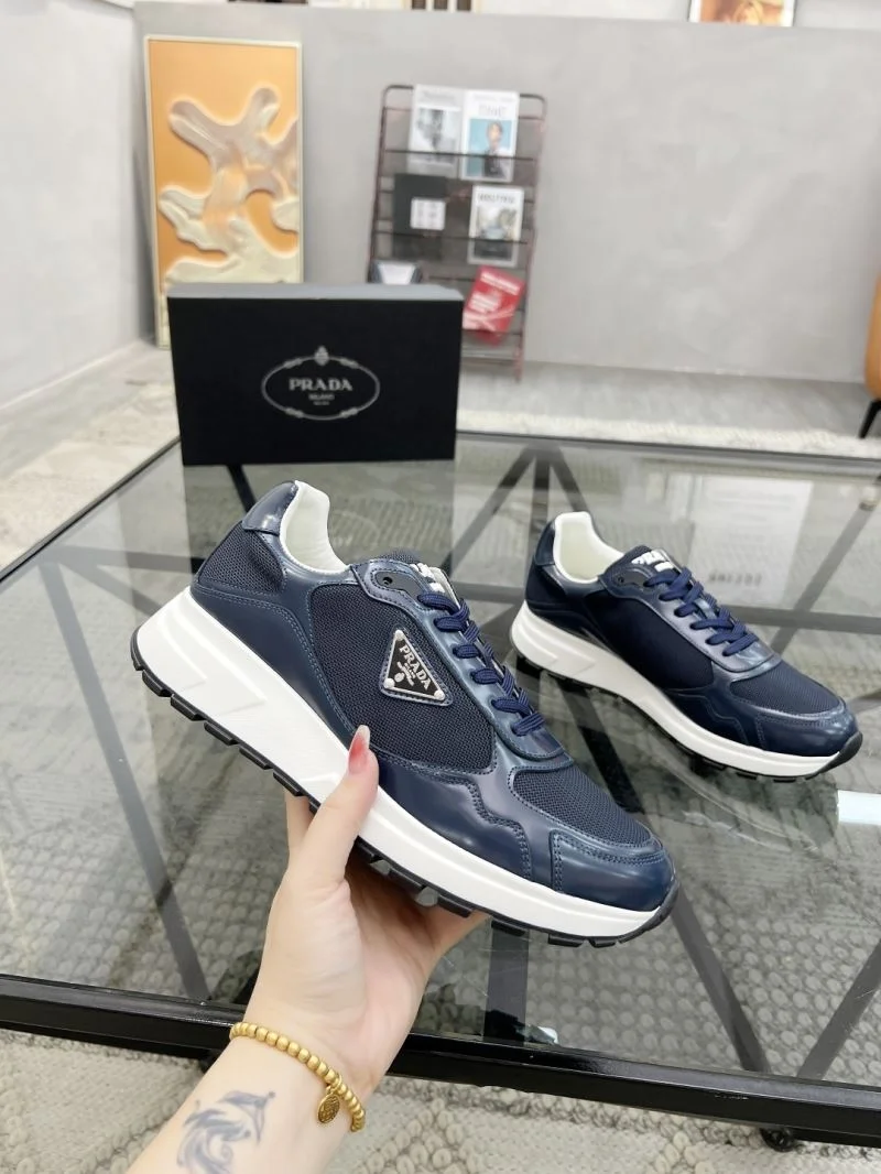 Prada Low Shoes EasyCare 33667