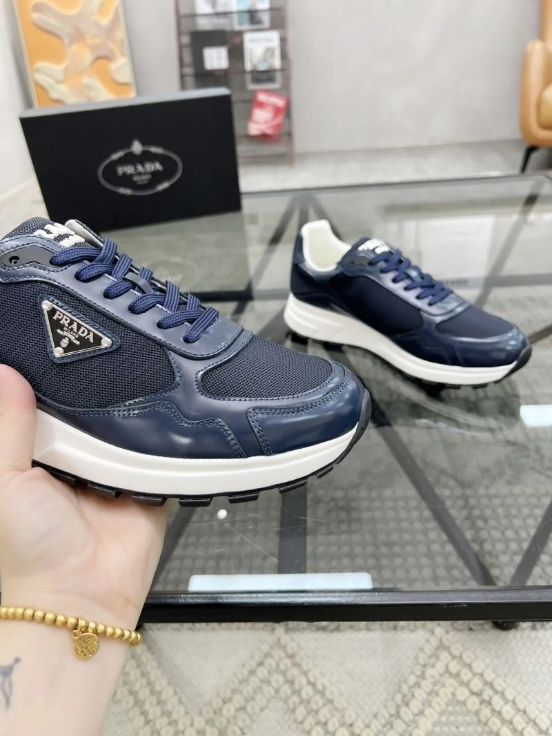 Prada Low Shoes EasyCare 33667