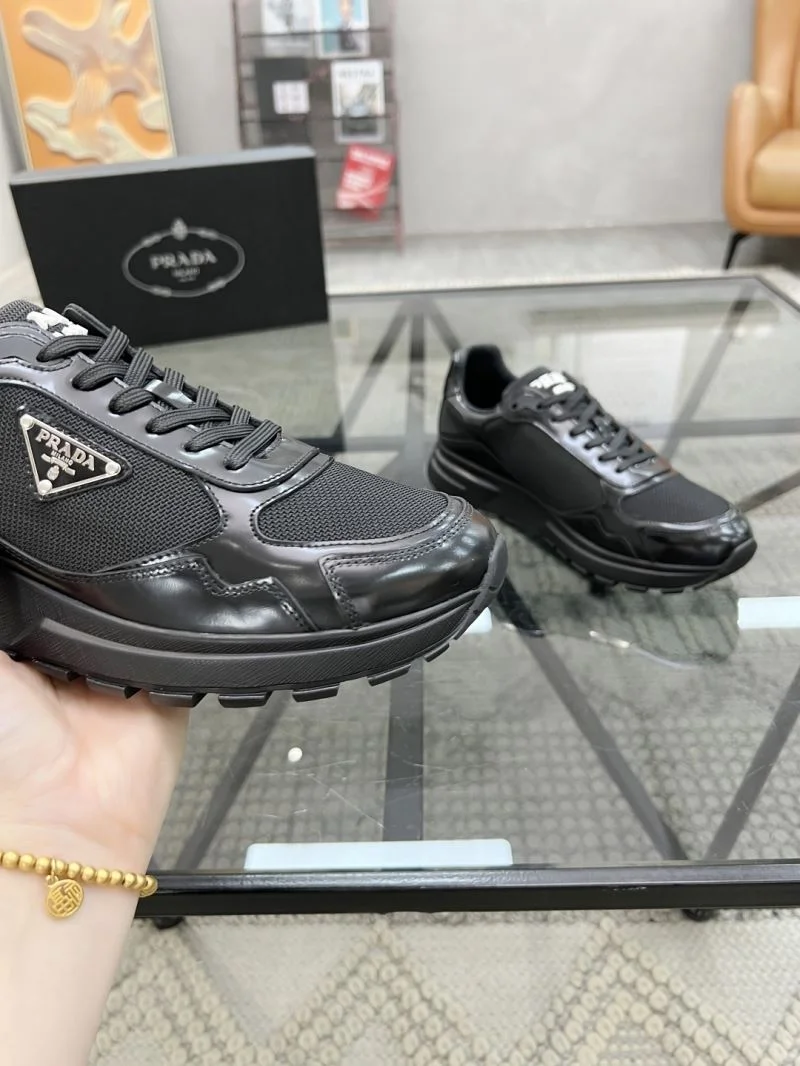 Prada Low Shoes GoodFit 33673