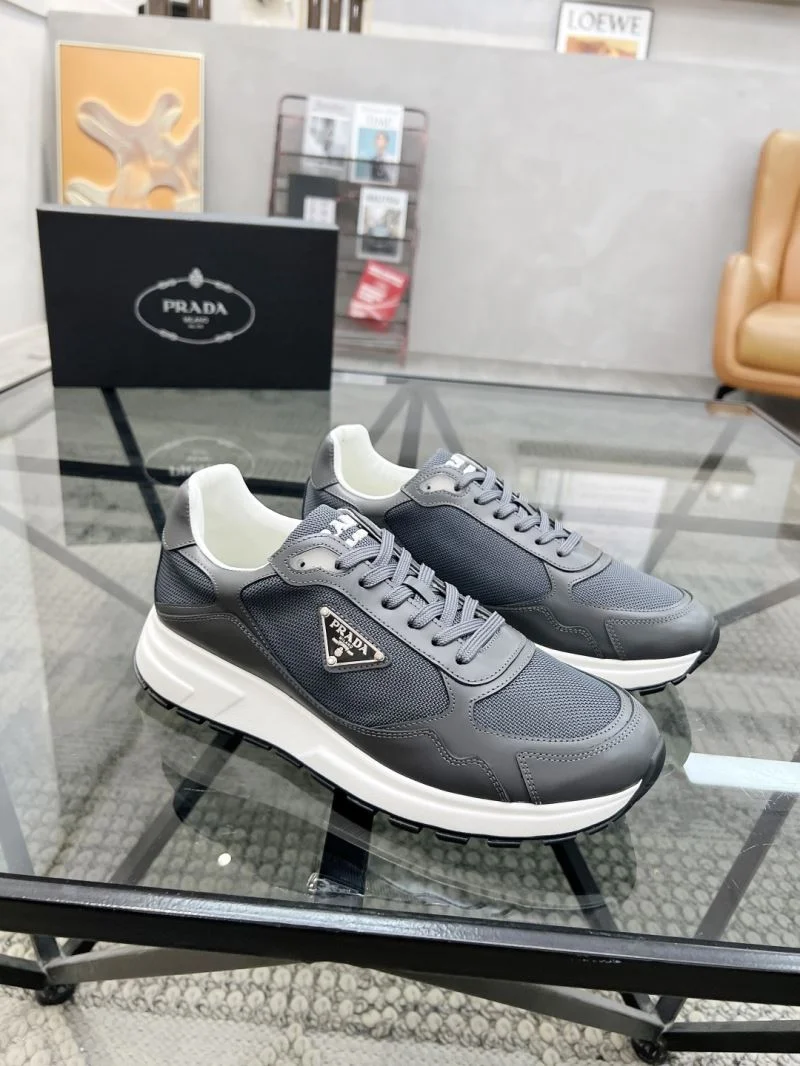 Timeless Prada Low Shoes 33683