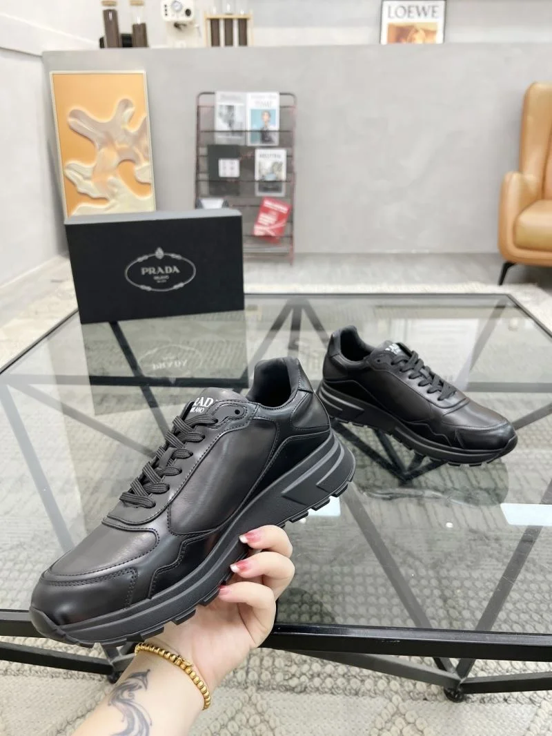 Prada Low Shoes Flexible 33669