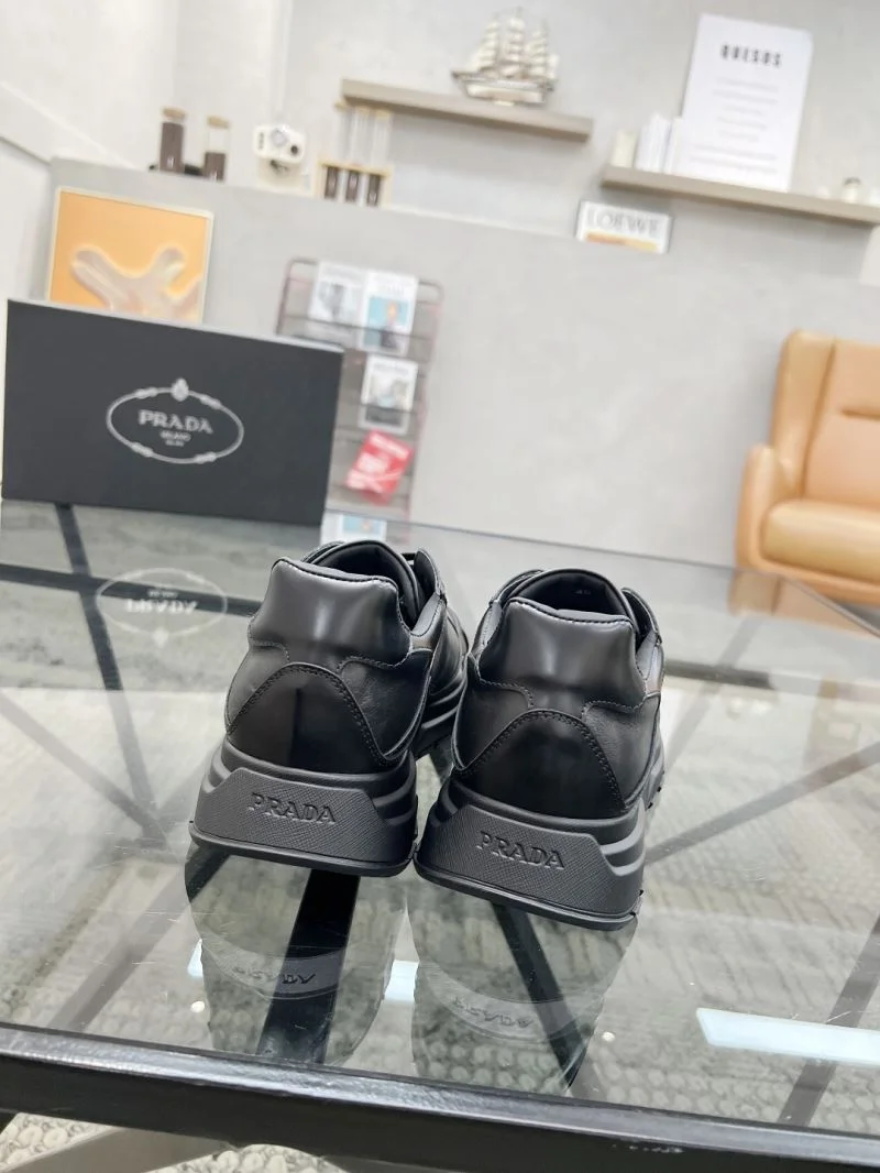Prada Low Shoes Flexible 33669