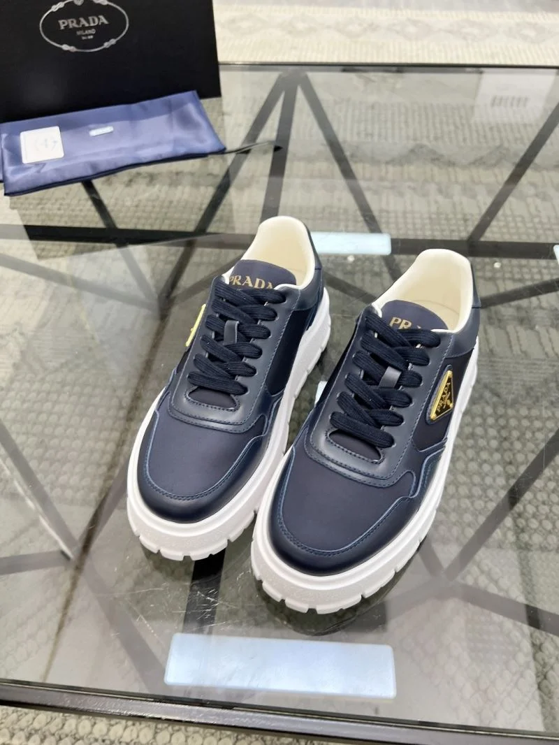 Prada Low Shoes Casual 33674