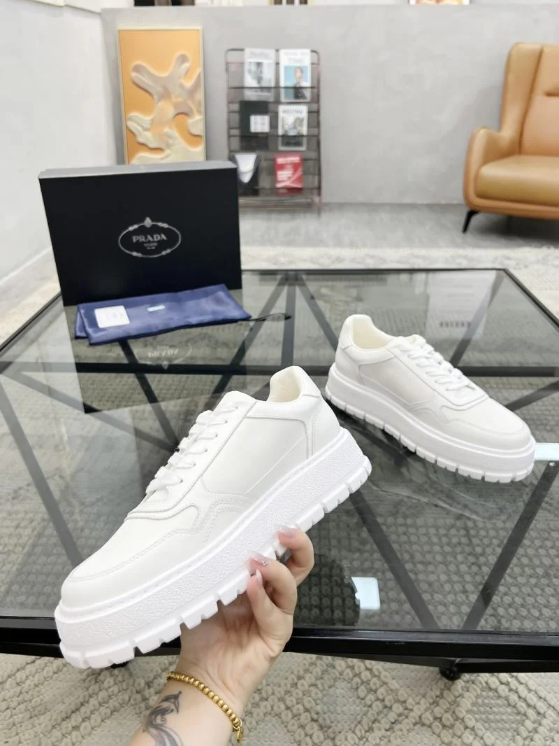 Prada Low Shoes GoAnywhere 33680