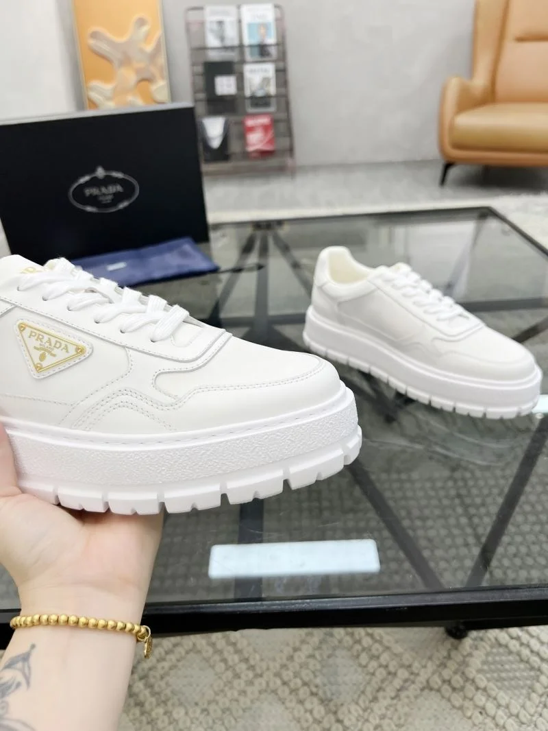 Prada Low Shoes GoAnywhere 33680