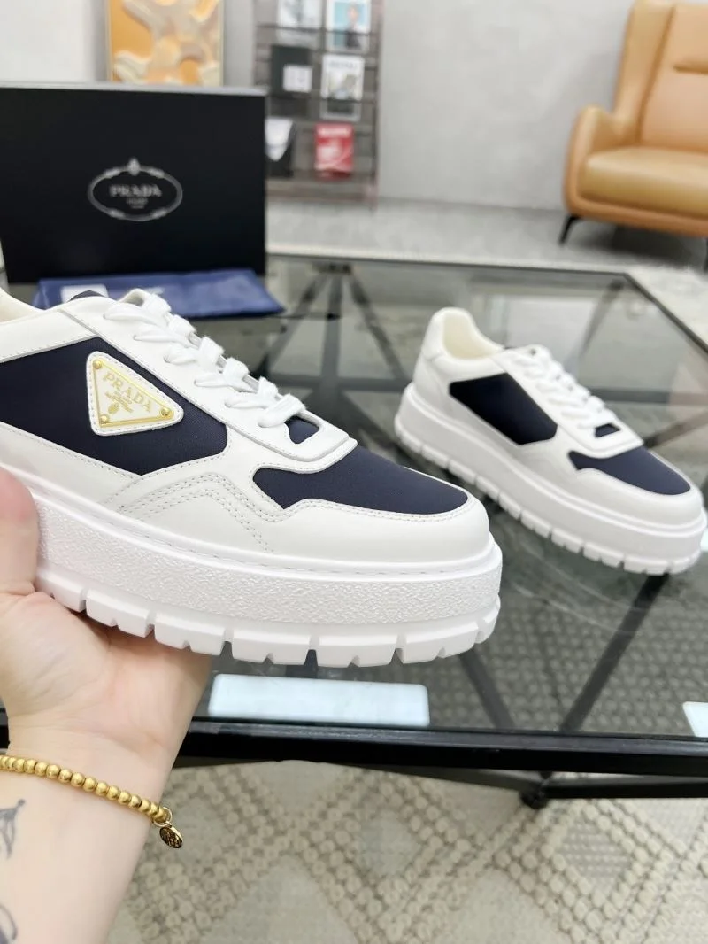 Prada Low Shoes TopPick 33660
