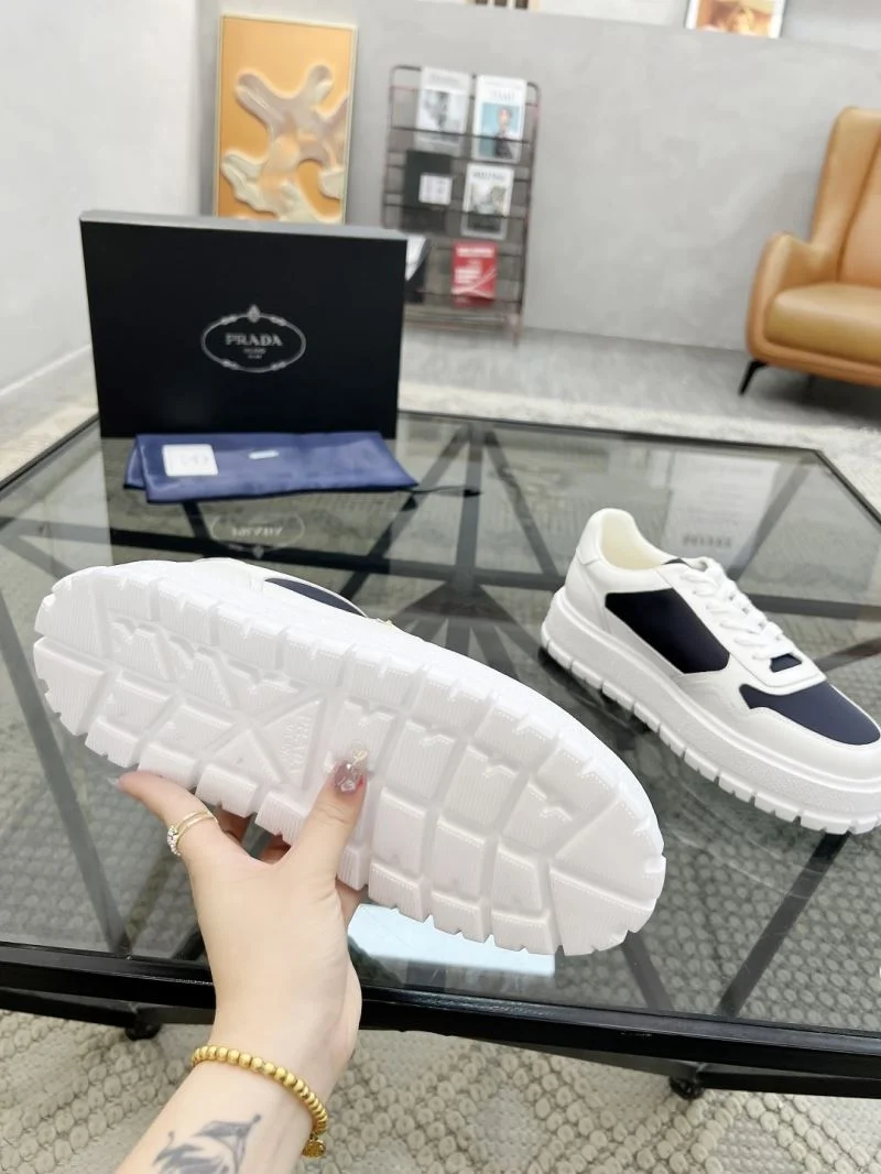 Prada Low Shoes TopPick 33660