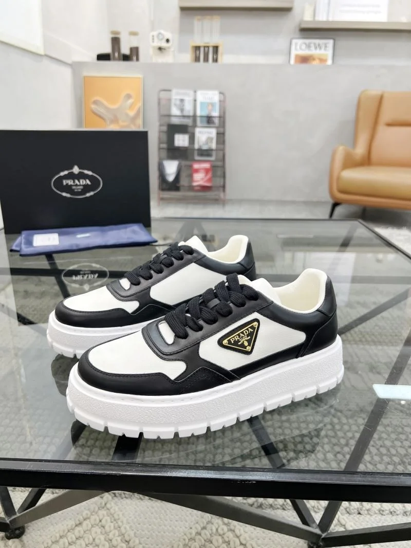Prada Low Shoes Resilient 33659