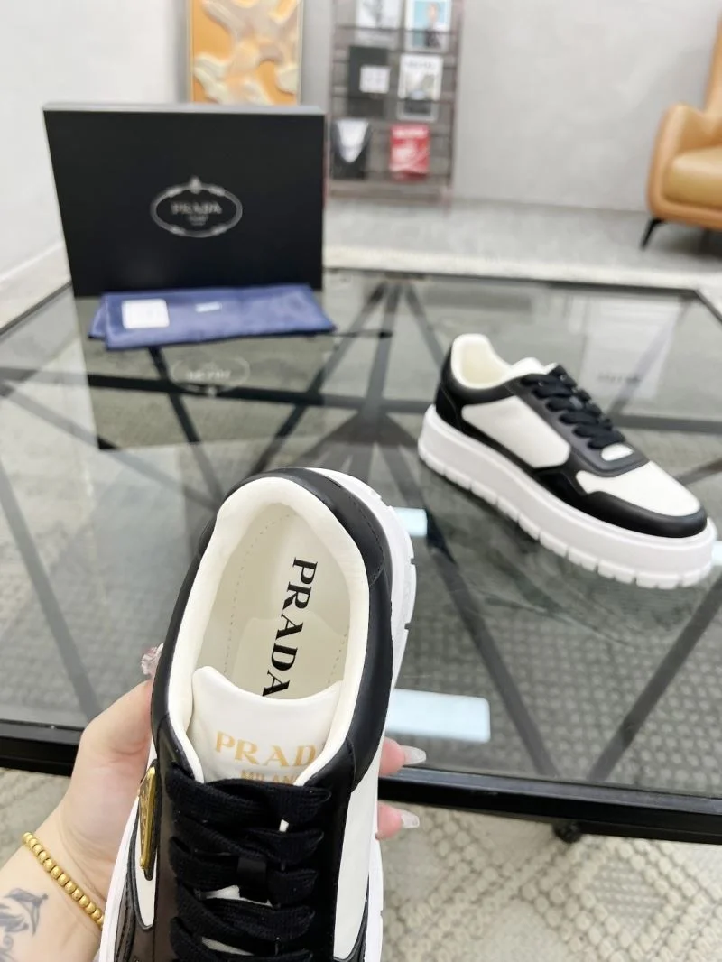 Prada Low Shoes Resilient 33659