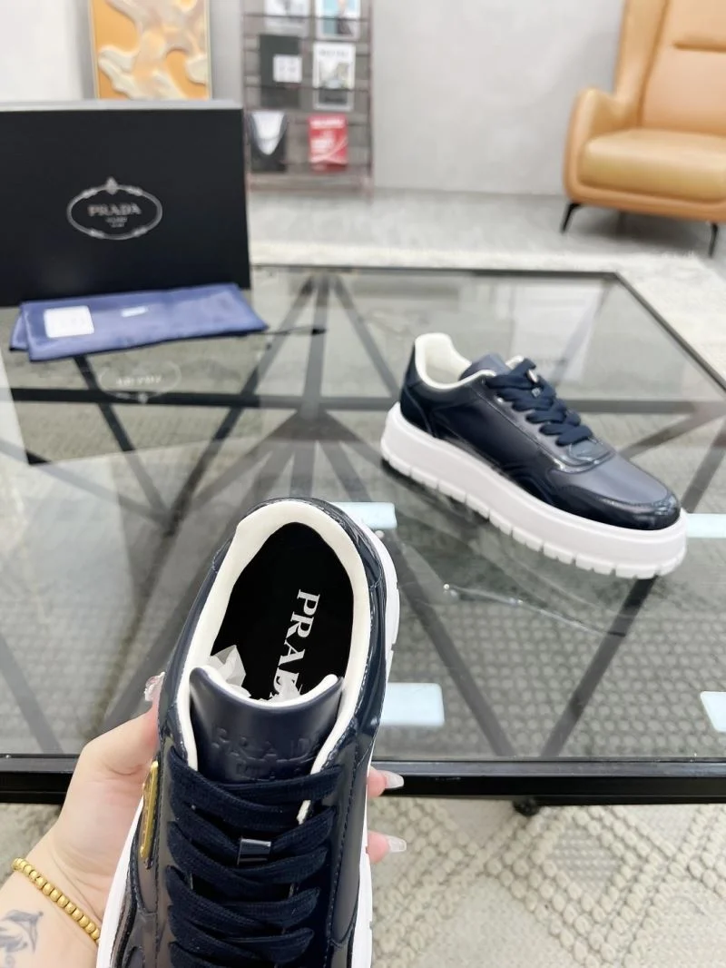 Prada Low Shoes FreshLook 33663