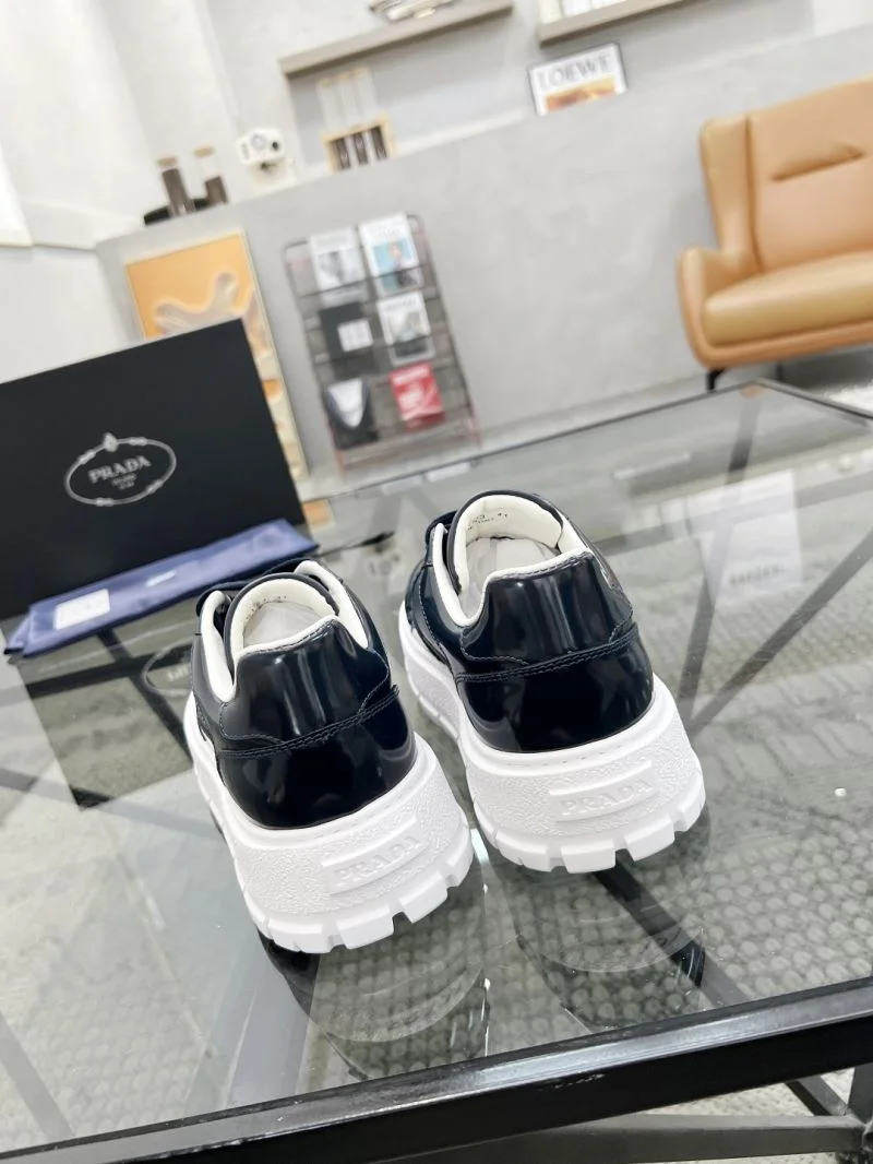 Prada Low Shoes FreshLook 33663