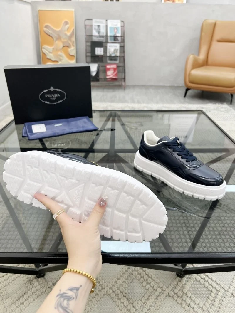 Prada Low Shoes FreshLook 33663