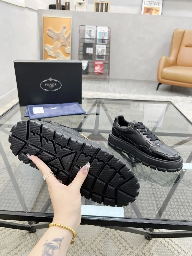Prada Low Shoes Original 33664