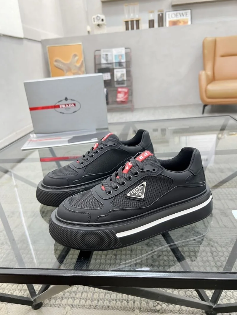 Prada Low Shoes Minimalist 33656