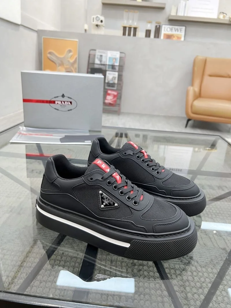 Prada Low Shoes Minimalist 33656