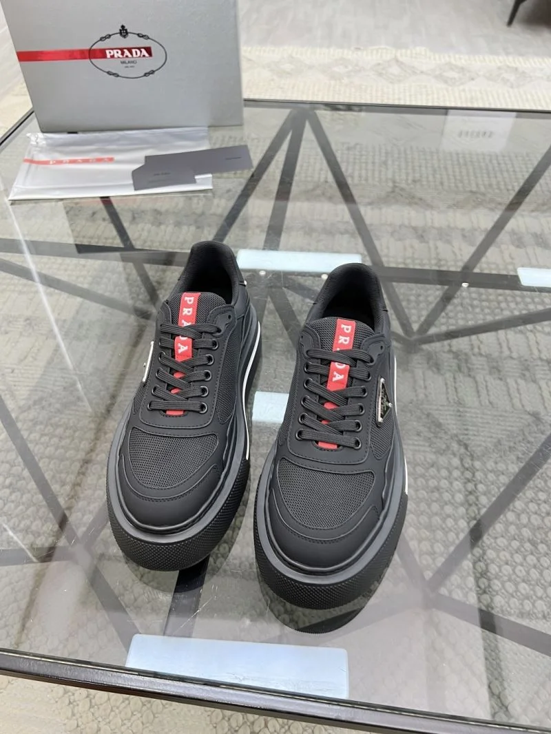 Prada Low Shoes Minimalist 33656