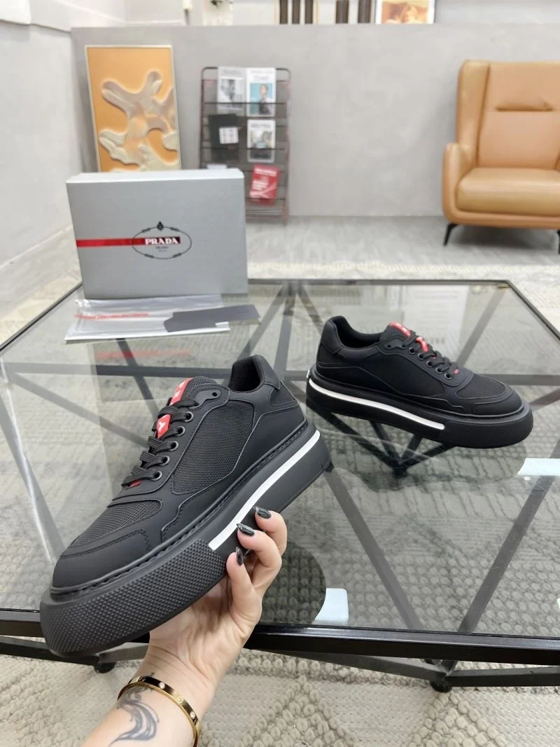 Prada Low Shoes Minimalist 33656