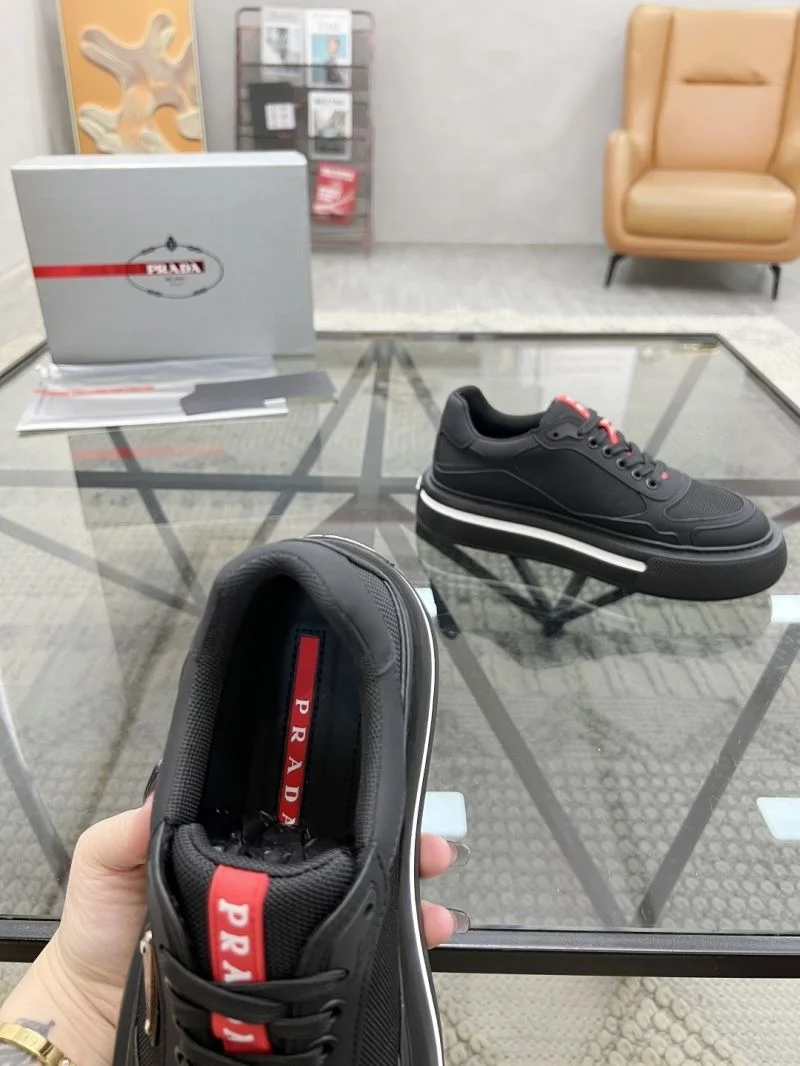 Prada Low Shoes Minimalist 33656