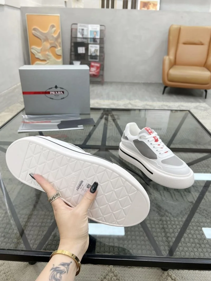 Modern Prada Low Shoes 33661